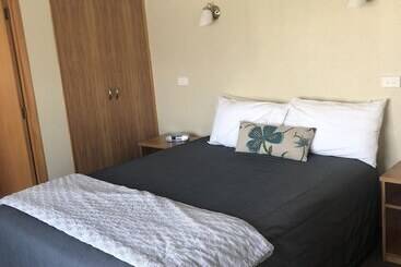 Balmoral Lodge Motel