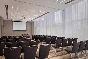 Sheraton Amsterdam Airport Hotel And Conference Center