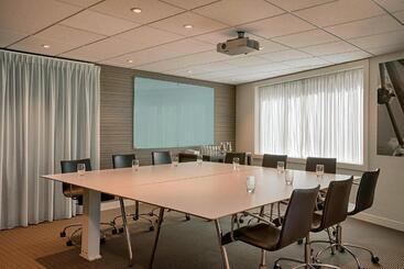 Sheraton Amsterdam Airport Hotel And Conference Center