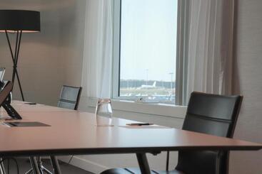 Sheraton Amsterdam Airport Hotel And Conference Center