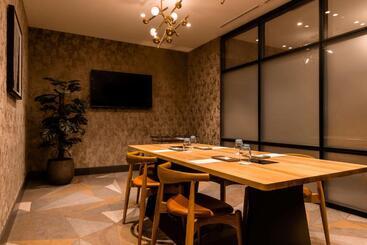 Sheraton Amsterdam Airport Hotel And Conference Center