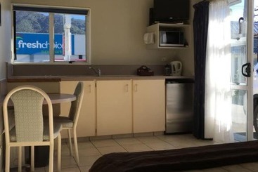 مُتل Aldan Lodge