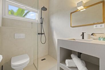 Sorobon Luxury Beach Resort
