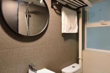 Atlas Hostel & Backpackers