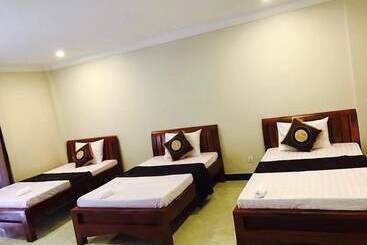 Blue Diamond Guest House Hostel