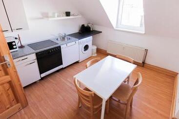 Dingdong Koblenz   City Apartments