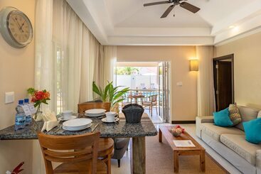 Felicie Cottage & Residence