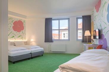 Flowers Hotels