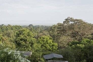 هتل Arusha Villa