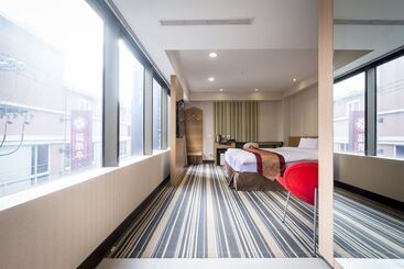 هتل Country Garden