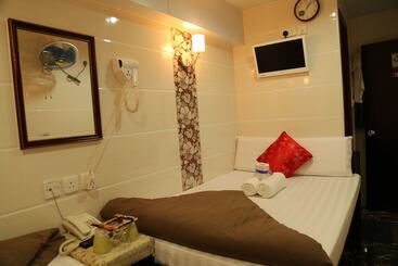 هتل European Hostel