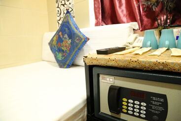 هتل European Hostel
