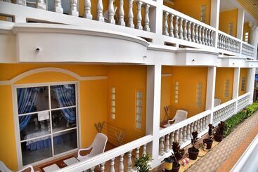 هتل Sun Beach