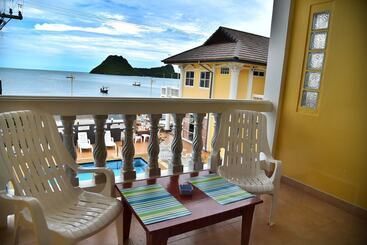 هتل Sun Beach