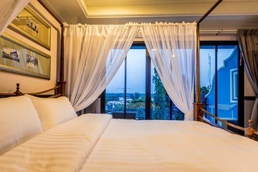 هتل U Residence