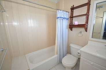 Idleawile Villa, 5br By Jamaican Treasures