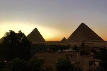 پانسیون 3 Pyramids View Inn