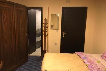 پانسیون 3 Pyramids View Inn