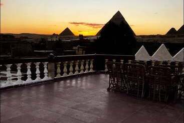 پانسیون 3 Pyramids View Inn