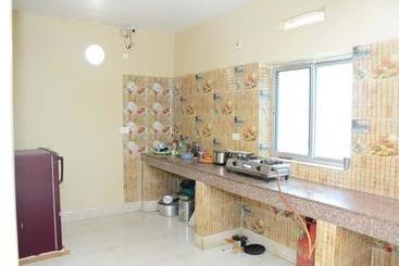 پانسیون Satiya Guest House