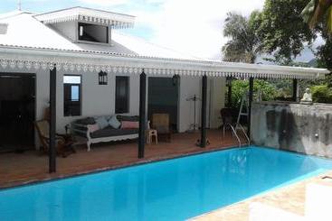 پانسیون The Station Retreat Hotel Seychelles