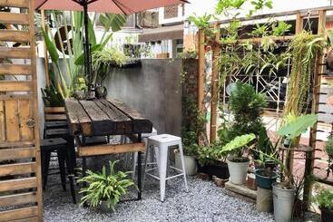 پانسیون Une Famille Tainan B&b