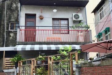 پانسیون Une Famille Tainan B&b