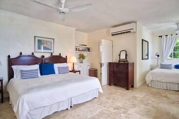 Scotch On The Rocks Ocho Rios 5br