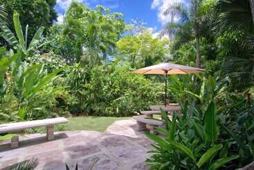 Scotch On The Rocks Ocho Rios 5br