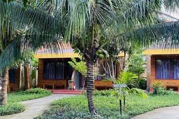Tan Son Nhat Con Dao Resort