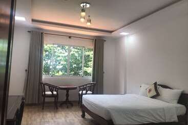 Tan Son Nhat Con Dao Resort