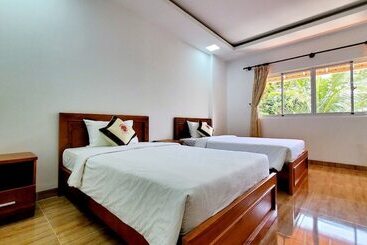 Tan Son Nhat Con Dao Resort