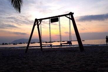 Tan Son Nhat Con Dao Resort