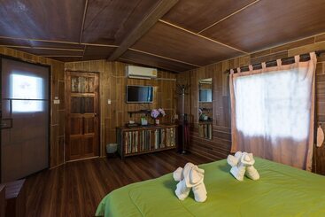 هتل Alongkorn Farm And Resort