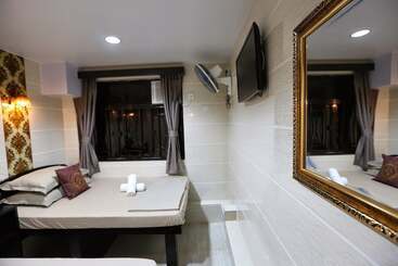 هتل Asia Inn