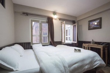 هتل De Courtyard