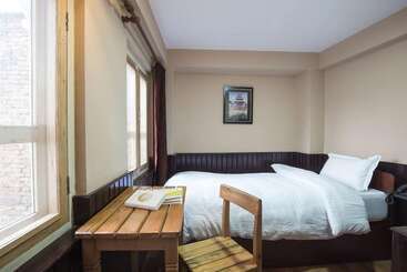 هتل De Courtyard