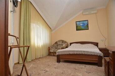 هتل Laverna Guest House