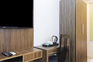 هتل Mayda Prime Near Delhi Airport