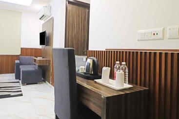 هتل Mayda Prime Near Delhi Airport