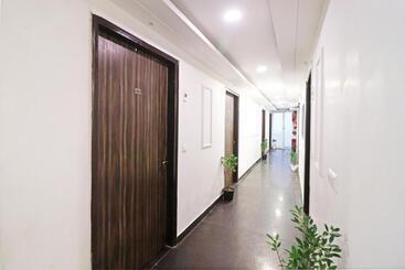 هتل Mayda Prime Near Delhi Airport
