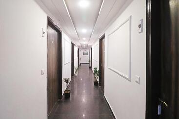 هتل Mayda Prime Near Delhi Airport