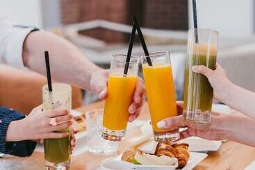 هتل Riviera Wellness Resort
