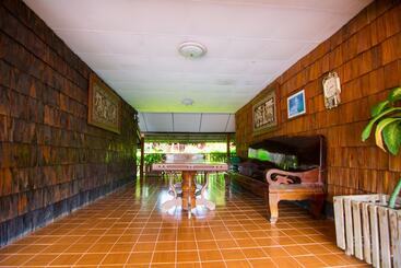 هتل Wattana Village Resort