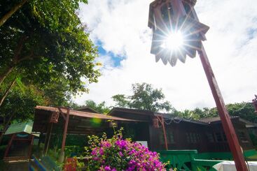 هتل Wattana Village Resort