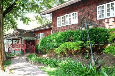 هتل Wattana Village Resort