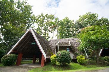 هتل Wattana Village Resort