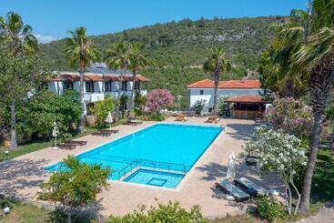 Xanthos Boutique Hotel Patara