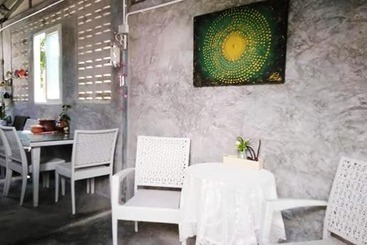 Nisarine Homestay @ Koh Klang   Hostel