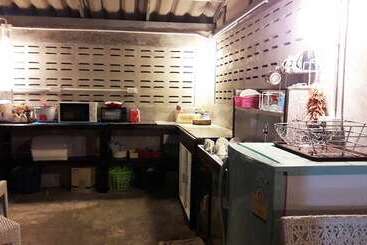 Nisarine Homestay @ Koh Klang   Hostel